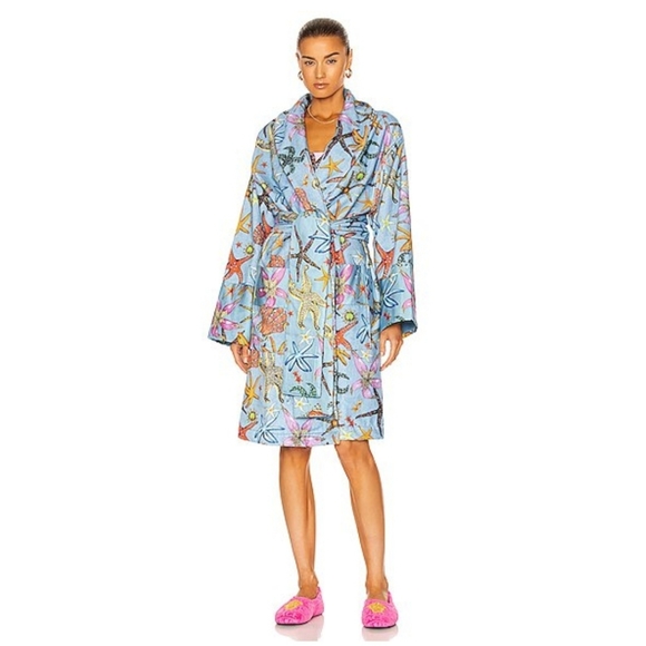 Versace Starfish Robe- Tresor De La Mer Pale Blue Terrycloth Unisex Bath Robe - Picture 12 of 13